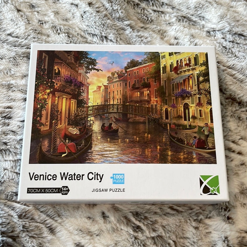 1000 piece jigsaw puzzle - Picture 1 of 3